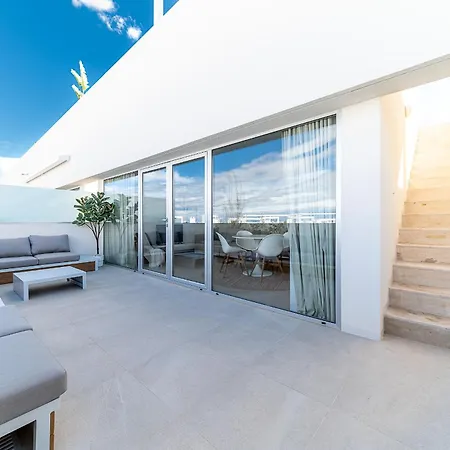 Buena Vista, Panoramic View Penthouse With Pool - By Oyoostays *