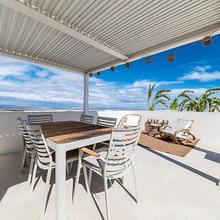 公寓 Buena Vista, Panoramic View Penthouse With Pool - By Oyoostays 托雷维耶哈