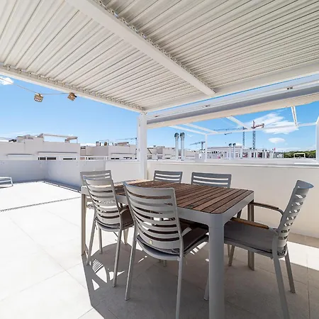 Buena Vista, Panoramic View Penthouse With Pool - By Oyoostays 公寓 *