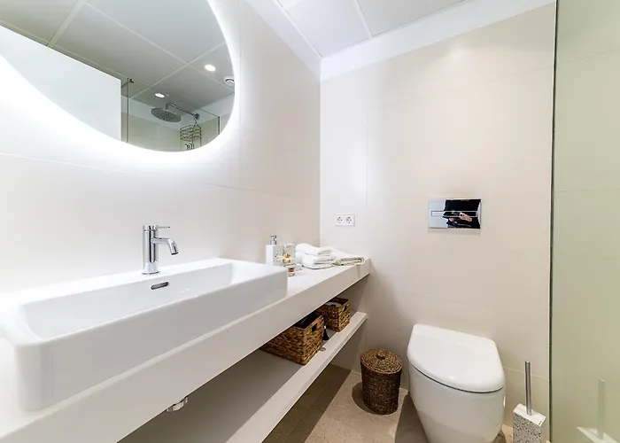 Buena Vista, Panoramic View Penthouse With Pool - By Oyoostays Appartement